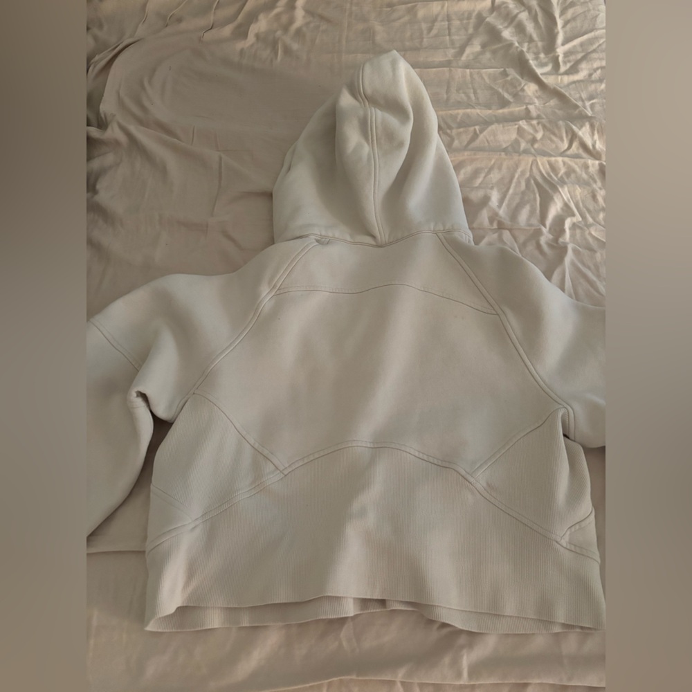 Lululemon scuba quarter zip 🤍 - Picture 3 of 3
